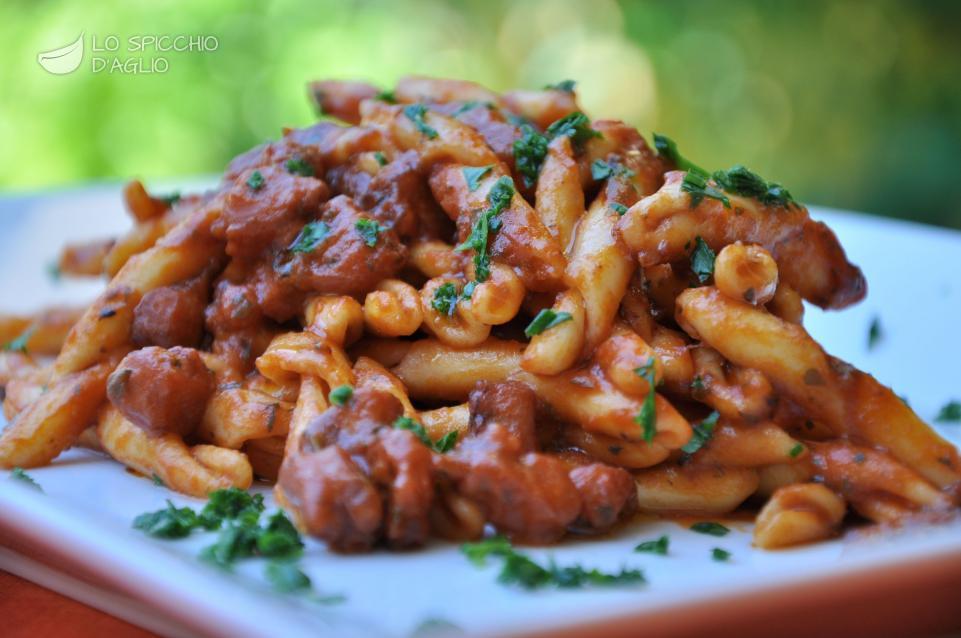 Pasta al sugo di polpo