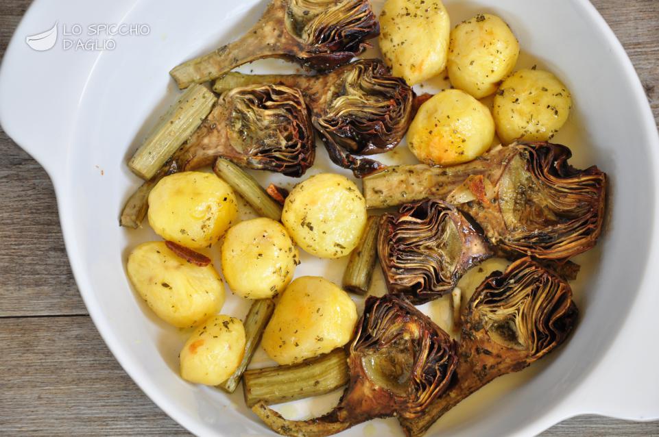 Patate e carciofi al forno Patate e carciofi al forno