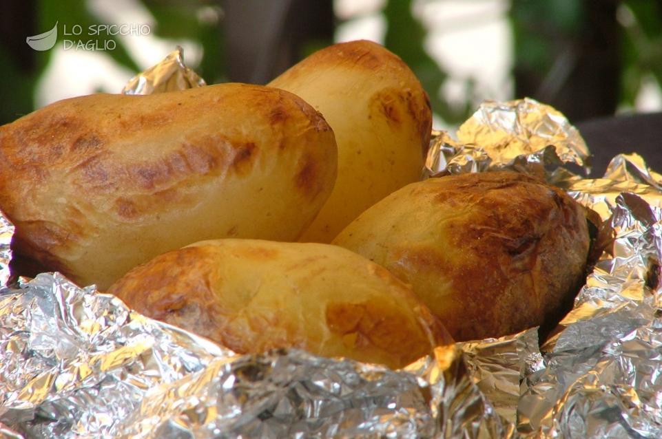 Patate nella cenere Patate nella cenere