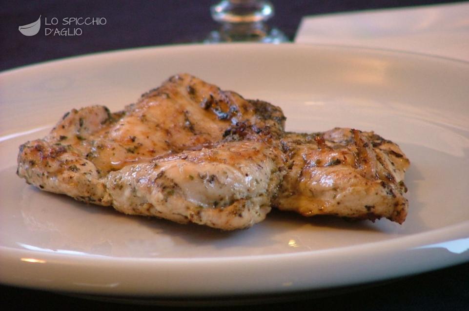 Petto di pollo alla brace Petto di pollo alla brace