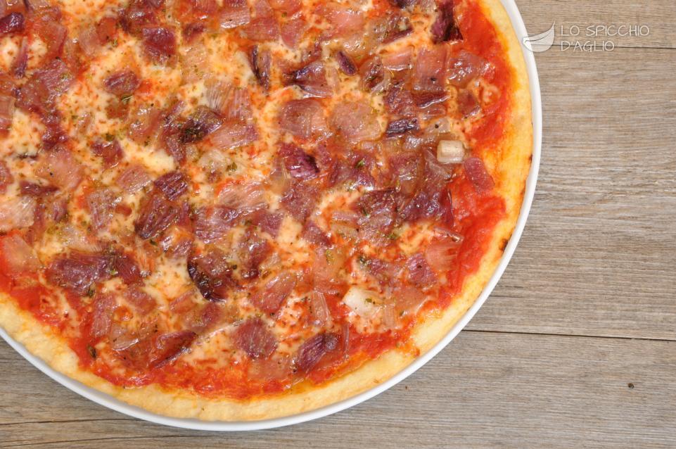 Pizza alle cipolle Pizza alle cipolle
