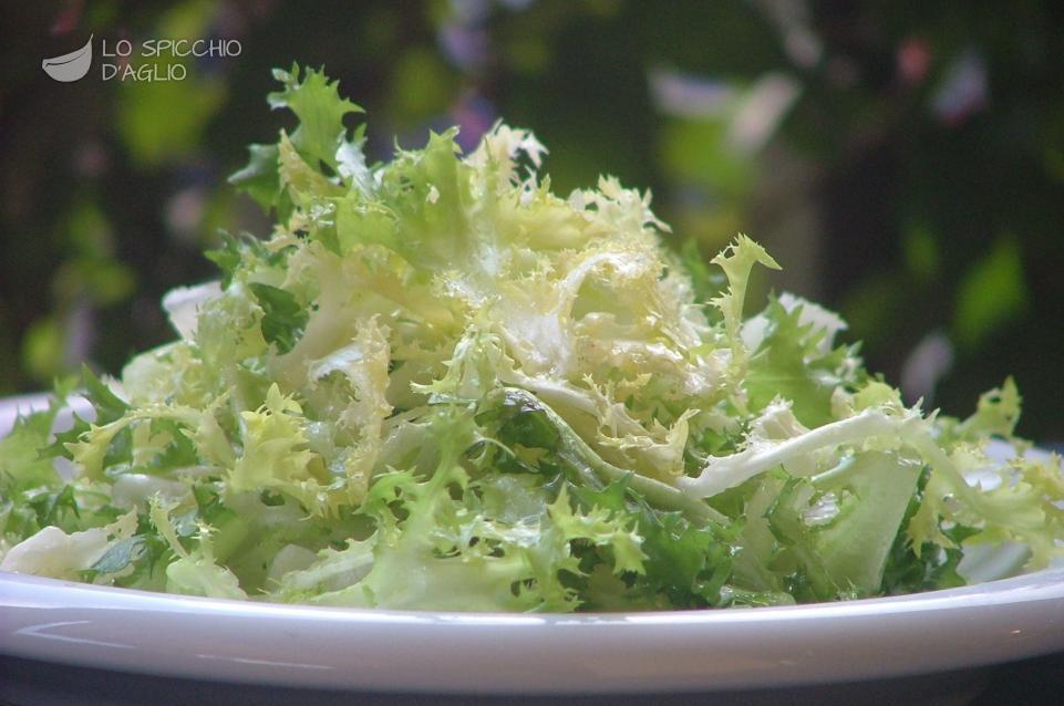 Insalata riccia in agrodolce Insalata riccia in agrodolce