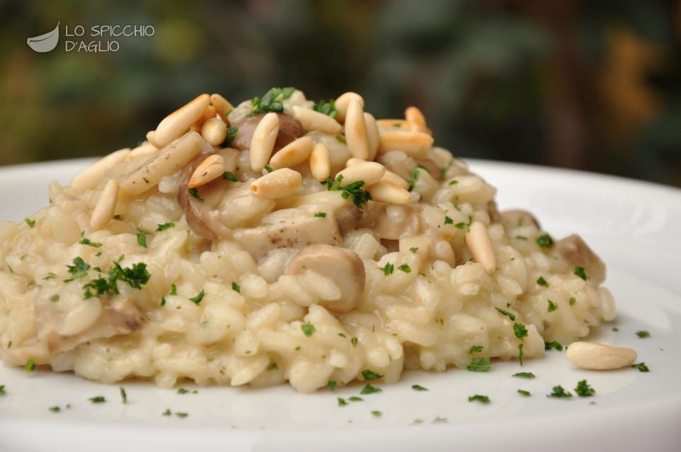 Risotto funghi e pinoli