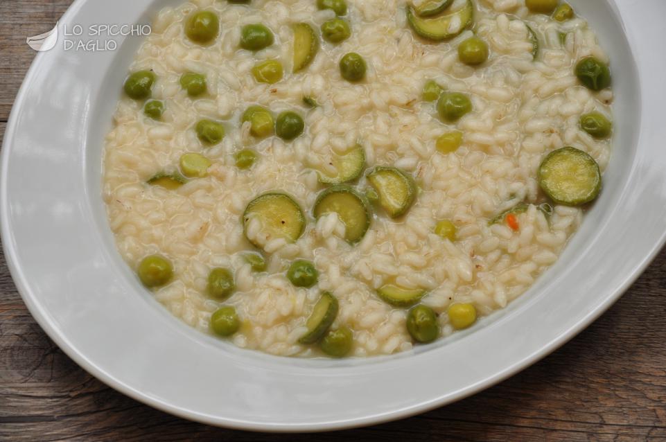 Spaghetti di riso in brodo con zucchine e carote - In cucina da Eva