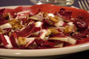 Carpaccio di bresaola radicchio e noci