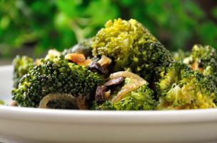 Broccoli alici e olive nere