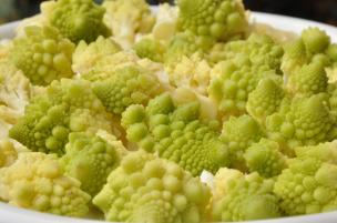 Broccoli romaneschi a vapore al microonde