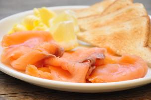 Carpaccio di salmone affumicato