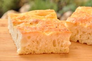 Focaccia olio e sale