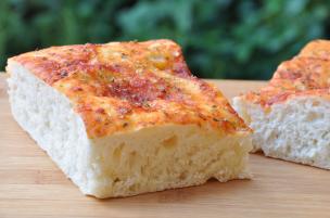 Focaccia al pomodoro