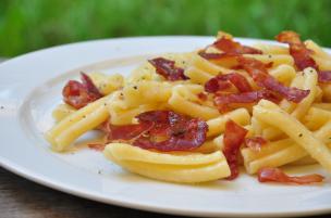 Pasta crudo e Parmigiano