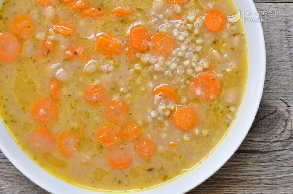 Zuppa di carote e cannellini