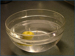 Acqua acidulata con limone