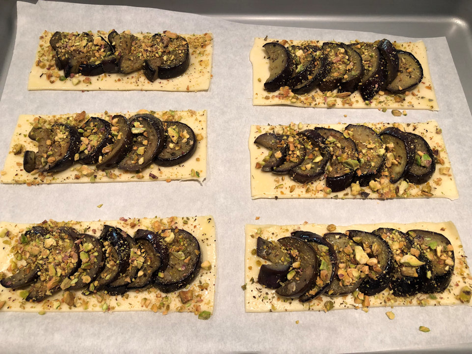 Aggiungere la granella di pistacchio